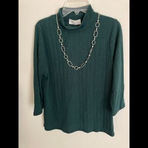 💚EXCLUSIVE ONE  SIZE L Green Lightweight top.
